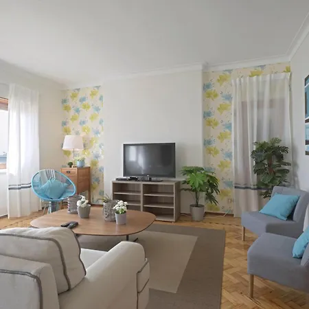 Apolonia 8 - Lisbonbreaks